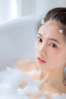 国精产品一二三区精华液